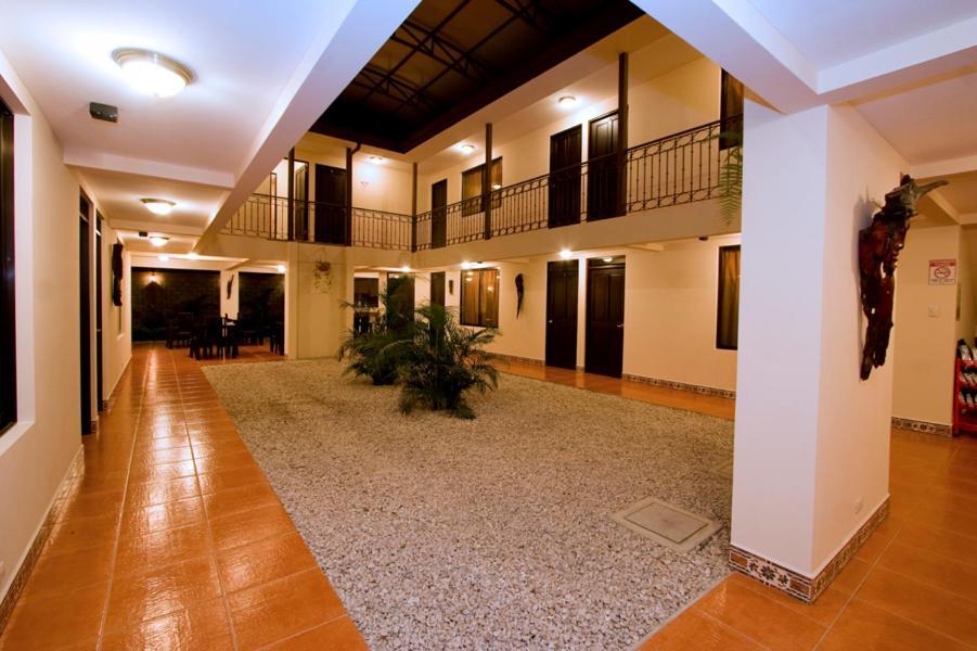 Hotel El Cerro Liberia Extérieur photo